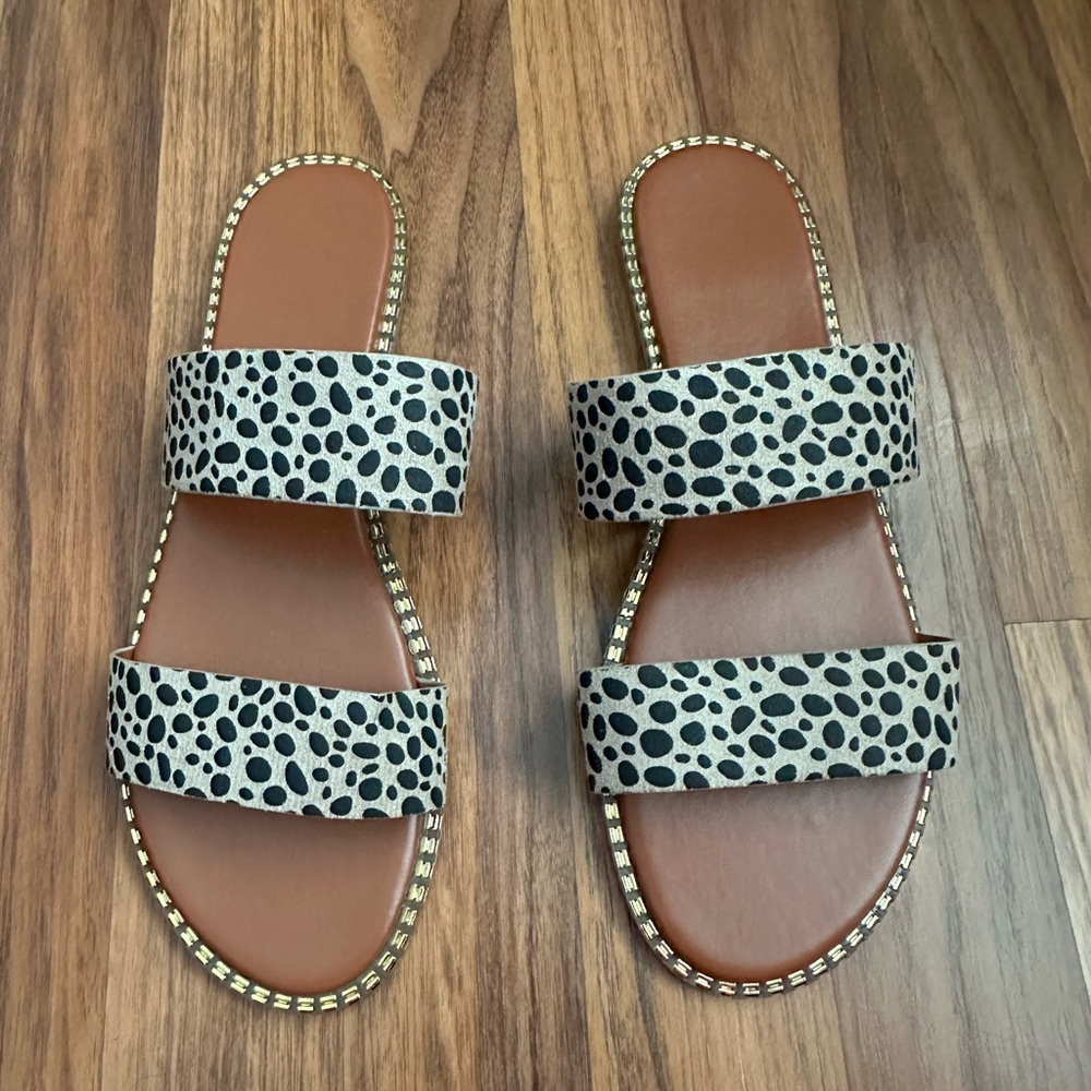 Cheetah Printed Double Strap Flat Slide On Sandals Women’s size 10 (USA) 43 (EU)